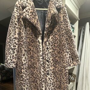 🔥 Elie Tahari Plush Faux Fur Long Coat – Size L 🔥